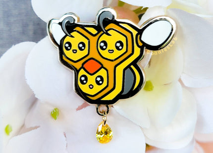 Gamers Guild AZ Bonnies Lab Combee Enamel Pin Faire