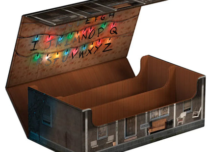 Gamers Guild AZ Ultimate Guard Squaroes Arkhive 800+: Collector's Case - Stranger Things: Beyers House (Pre-Order) Discontinue